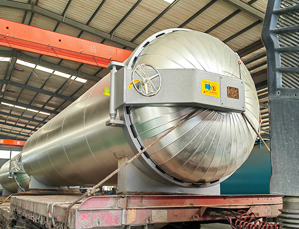 护舷防腐衬胶硫化罐